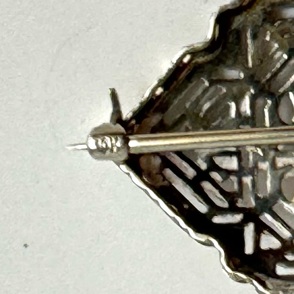 Art Deco 10K White Gold Brooch Filigree‎ Amethyst Pin Ornate Victorian Vintage - Picture 8 of 12